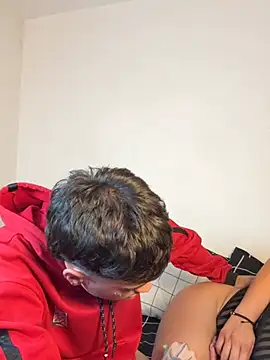 Snapshot of itselladoll chatting on February 3, 2026, 7:02 am itselladoll online show from February 3, 2026, 7:02 am