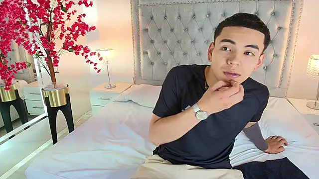 Snapshot of Jaden_and_sofia chatting on January 18, 2026, 3:43 am Jaden and sofia online show from January 18, 2026, 3:43 am