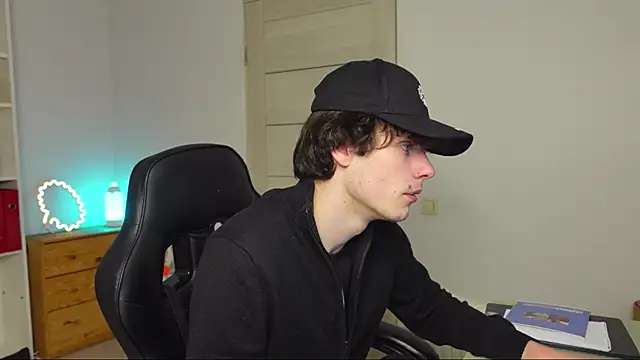 Snapshot of Daniel_Shawnn chatting on February 22, 2026, 6:06 pm Daniel Shawnn online show from February 22, 2026, 6:06 pm