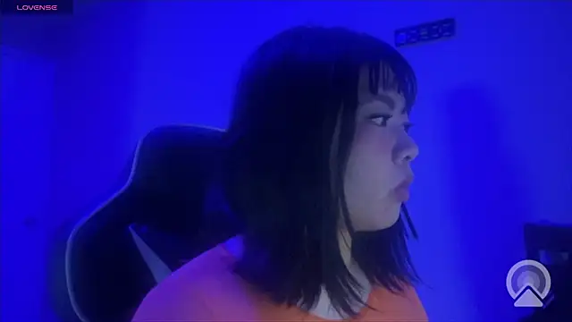 Snapshot of kuromixx444 chatting on February 11, 2026, 6:51 am kuromixx444 online show from February 11, 2026, 6:51 am