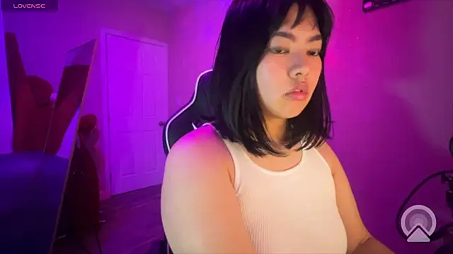 Snapshot of kuromixx444 chatting on February 20, 2026, 9:21 am kuromixx444 online show from February 20, 2026, 9:21 am