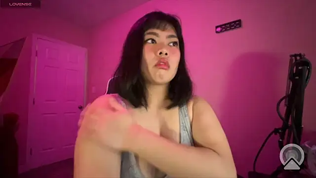 Snapshot of kuromixx444 chatting on February 21, 2026, 6:25 am kuromixx444 online show from February 21, 2026, 6:25 am