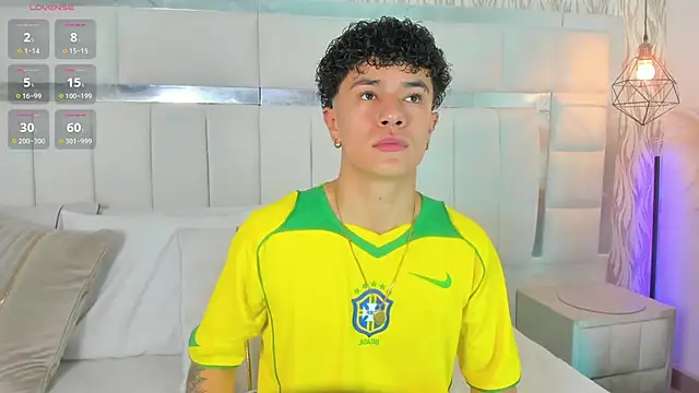 Snapshot of imxxjoel chatting on February 27, 2026, 4:45 am imxxjoel online show from February 27, 2026, 4:45 am