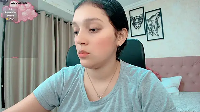 Snapshot of littlemolly_walcott chatting on March 21, 2026, 12:04 am littlemolly walcott online show from March 21, 2026, 12:04 am