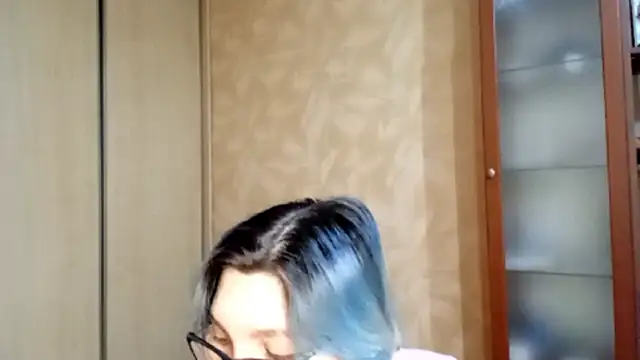 Snapshot of EvonTabb chatting on February 4, 2026, 2:01 pm EvonTabb online show from February 4, 2026, 2:01 pm