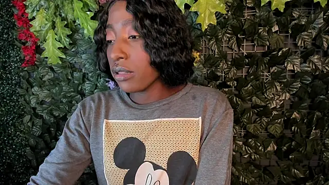 Snapshot of Isaa_jonnes_ chatting on January 8, 2026, 2:47 am Isaa jonnes online show from January 8, 2026, 2:47 am