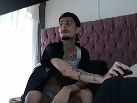 Snapshot of levconnor chatting on February 10, 2026, 5:50 pm levconnor online show from February 10, 2026, 5:50 pm