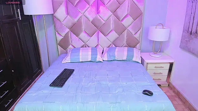 Snapshot of Dante_x06 chatting on January 10, 2026, 12:07 pm Dante x06 online show from January 10, 2026, 12:07 pm