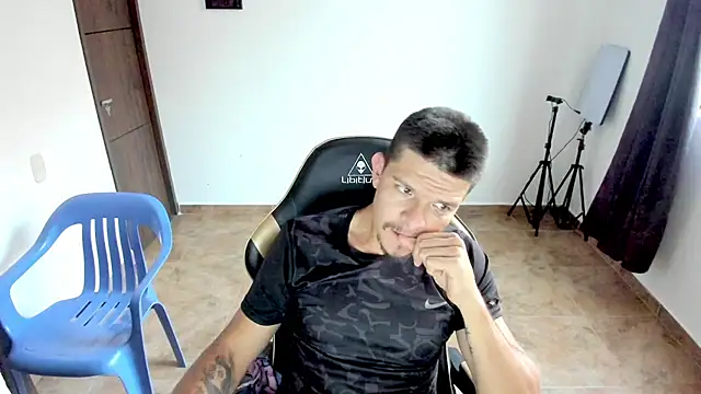 sexcolombia20 online show from March 23, 2026, 10:58 pm