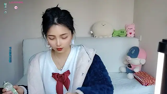 -J-o-y- online show from January 8, 2026, 1:41 am