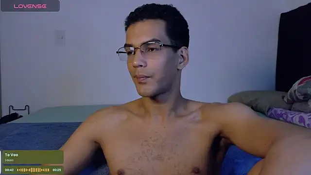 Snapshot of Pikashu7u7 chatting on February 8, 2026, 2:59 am Pikashu7u7 online show from February 8, 2026, 2:59 am