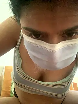 Snapshot of chafiaaa chatting on January 8, 2026, 11:12 am chafiaaa online show from January 8, 2026, 11:12 am