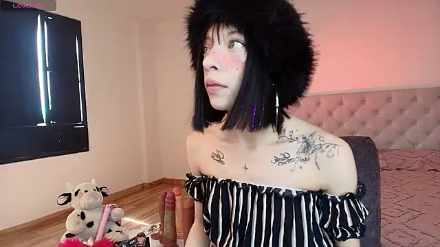 Diamond  cherry69 online show from June 17, 2026, 3:02 pm