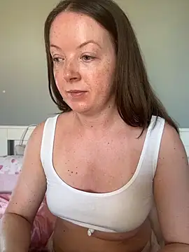 Nova-Vixen online show from May 27, 2026, 9:06 am
