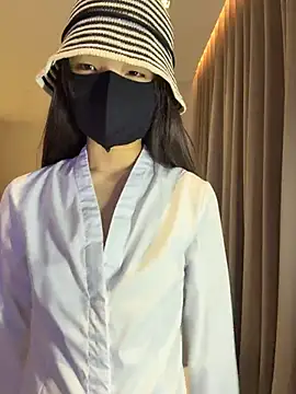 ZJbaby online show from June 24, 2026, 2:27 pm