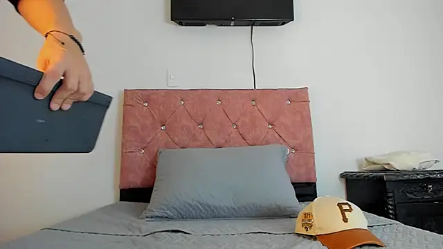 Liam saint online show from January 8, 2026, 12:07 pm