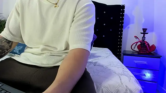 Snapshot of Liam_saint chatting on April 15, 2026, 1:07 pm Liam saint online show from April 15, 2026, 1:07 pm