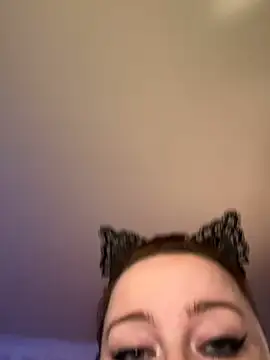 Snapshot of KittyCreamKisses chatting on February 11, 2026, 3:11 am KittyCreamKisses online show from February 11, 2026, 3:11 am