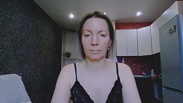 Amanda Luxe online show from February 20, 2026, 3:14 am