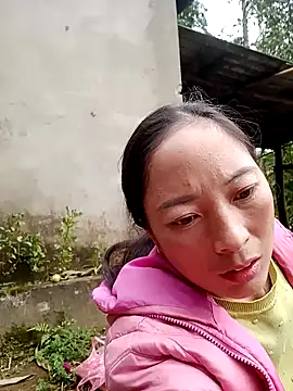 Snapshot of muamua99 chatting on January 8, 2026, 6:37 am muamua99 online show from January 8, 2026, 6:37 am