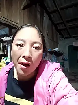 Snapshot of muamua99 chatting on January 13, 2026, 12:21 pm muamua99 online show from January 13, 2026, 12:21 pm