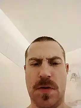 Snapshot of Oilkong2022 chatting on January 6, 2026, 4:00 pm Oilkong2022 online show from January 6, 2026, 4:00 pm