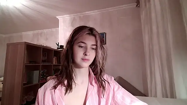 Snapshot of Dia_DeAmas chatting on February 26, 2026, 3:44 pm Dia DeAmas online show from February 26, 2026, 3:44 pm