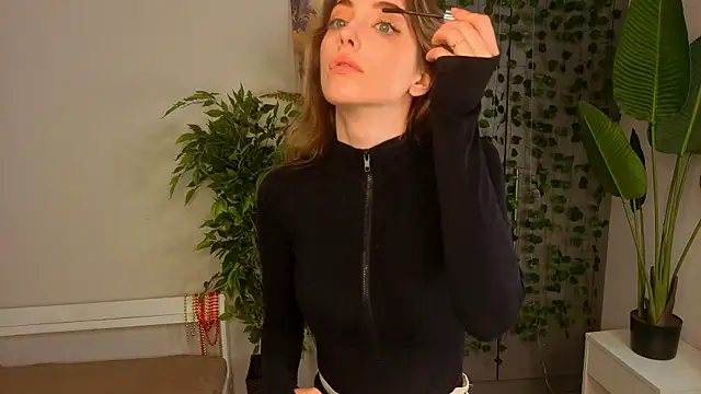 Snapshot of BrianneMallory chatting on February 8, 2026, 6:06 am BrianneMallory online show from February 8, 2026, 6:06 am