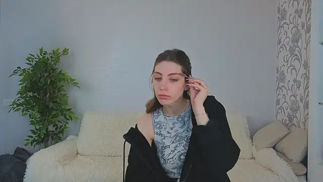 Snapshot of BrianneMallory chatting on March 3, 2026, 7:25 am BrianneMallory online show from March 3, 2026, 7:25 am