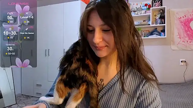 Snapshot of miralyn_ chatting on February 1, 2026, 8:35 am miralyn online show from February 1, 2026, 8:35 am