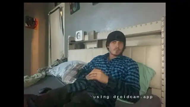 Snapshot of Derrick7799 chatting on January 15, 2026, 8:34 pm Derrick7799 online show from January 15, 2026, 8:34 pm