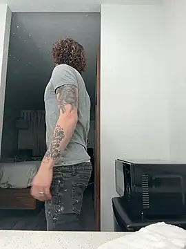 Snapshot of Derrick7799 chatting on February 21, 2026, 7:42 am Derrick7799 online show from February 21, 2026, 7:42 am