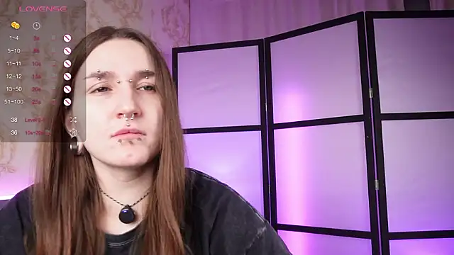 Snapshot of Alice_Goth chatting on February 8, 2026, 8:29 am Alice Goth online show from February 8, 2026, 8:29 am