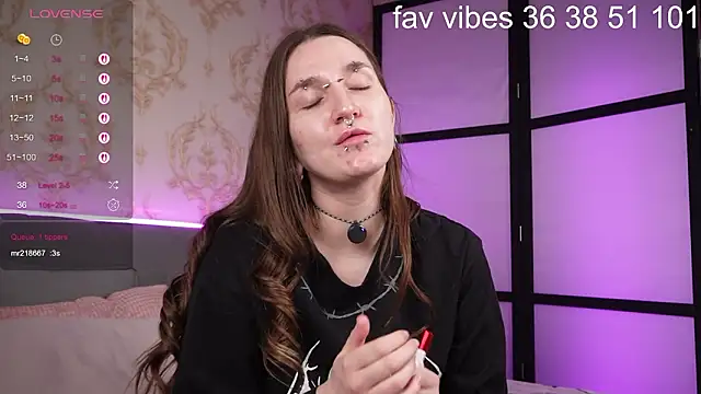 Snapshot of Alice_Goth chatting on February 28, 2026, 6:20 pm Alice Goth online show from February 28, 2026, 6:20 pm