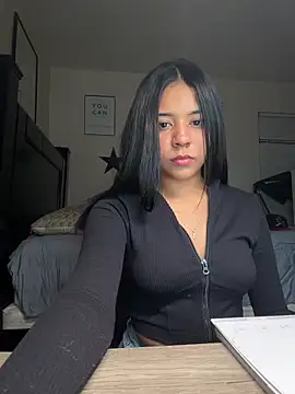 Snapshot of AnahiSkye chatting on February 14, 2026, 5:59 am AnahiSkye online show from February 14, 2026, 5:59 am