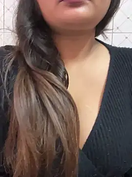 Snapshot of Curvy_Anaya chatting on January 17, 2026, 6:40 am Curvy Anaya online show from January 17, 2026, 6:40 am