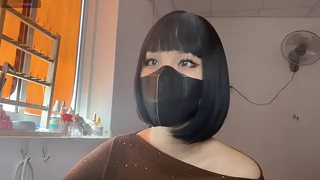 Tieu-May online show from February 24, 2026, 8:12 am