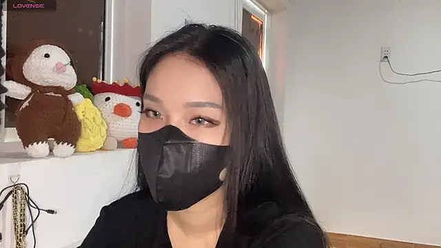 Snapshot of Tieu-May chatting on March 24, 2026, 8:41 am Tieu-May online show from March 24, 2026, 8:41 am