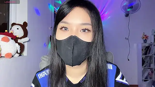 Snapshot of Tieu-May chatting on May 29, 2026, 8:01 am Tieu-May online show from May 29, 2026, 8:01 am