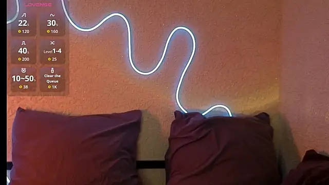 ValeryAlfie online show from April 12, 2026, 6:24 pm