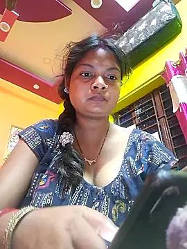 Snapshot of Romance_Aliya chatting on February 3, 2026, 10:59 pm Romance Aliya online show from February 3, 2026, 10:59 pm