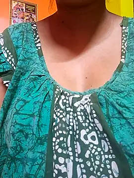 Snapshot of Romance_Aliya chatting on March 13, 2026, 11:33 pm Romance Aliya online show from March 13, 2026, 11:33 pm