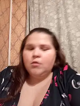 Snapshot of RoseMila20 chatting on February 13, 2026, 11:01 pm RoseMila20 online show from February 13, 2026, 11:01 pm