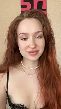 cuteeyesbaby online show from June 18, 2026, 12:31 pm