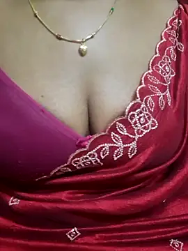 Snapshot of tamil-Diya90 chatting on February 16, 2026, 10:22 am tamil-Diya90 online show from February 16, 2026, 10:22 am