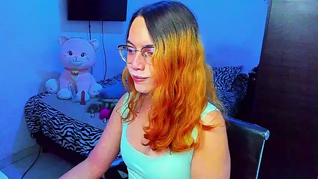 Snapshot of lillykittyyy chatting on February 6, 2026, 9:40 pm lillykittyyy online show from February 6, 2026, 9:40 pm