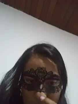 SusyAle online show from July 7, 2026, 2:25 am