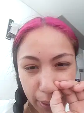 Snapshot of Luli2401 chatting on January 14, 2026, 4:12 pm Luli2401 online show from January 14, 2026, 4:12 pm