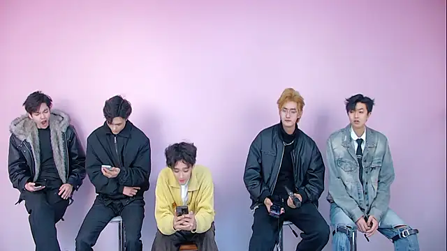 GG-boy002 online show from January 10, 2026, 2:57 am