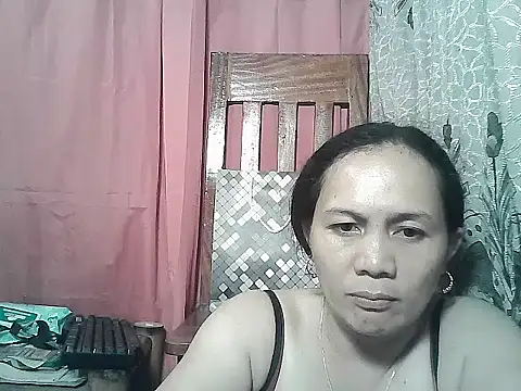 prettymomma24xx online show from March 26, 2026, 12:22 pm
